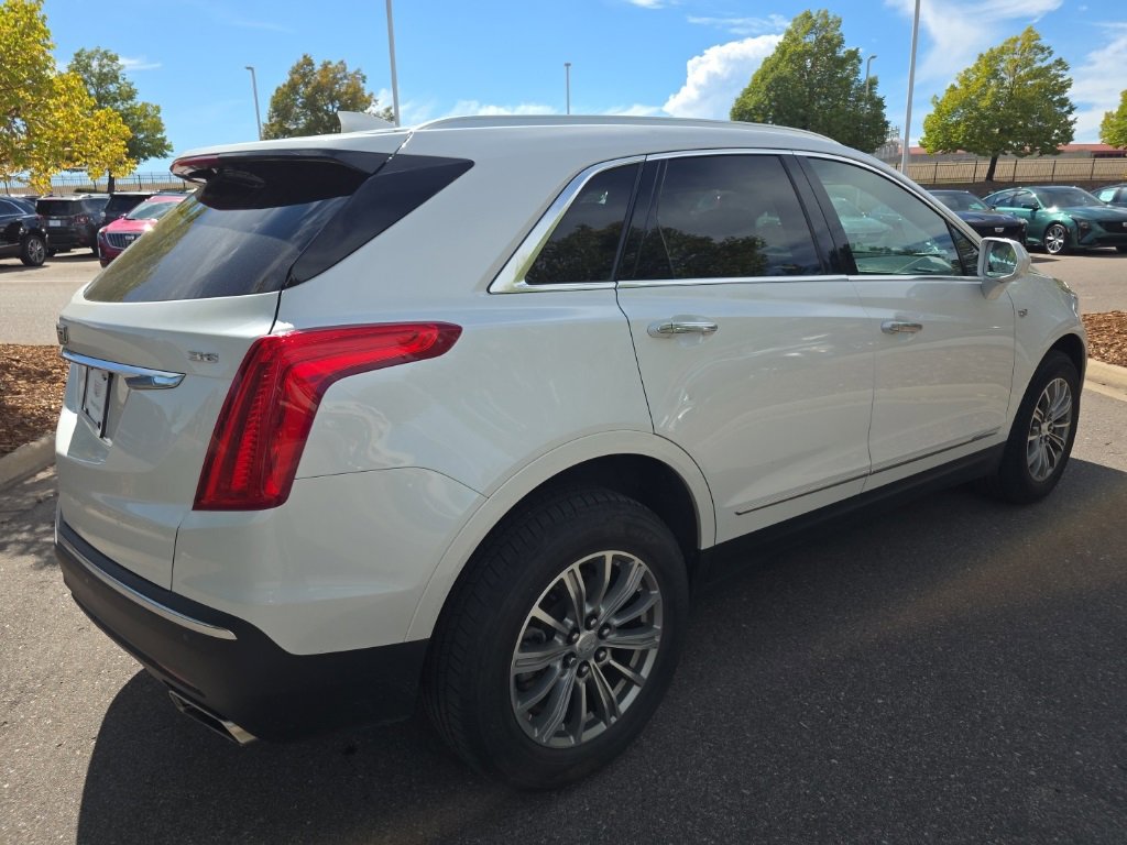 2017 Cadillac XT5 Luxury photo 4