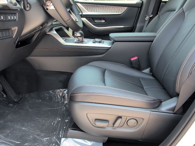 2025 Mazda CX-90 3.3 Turbo Preferred photo 10