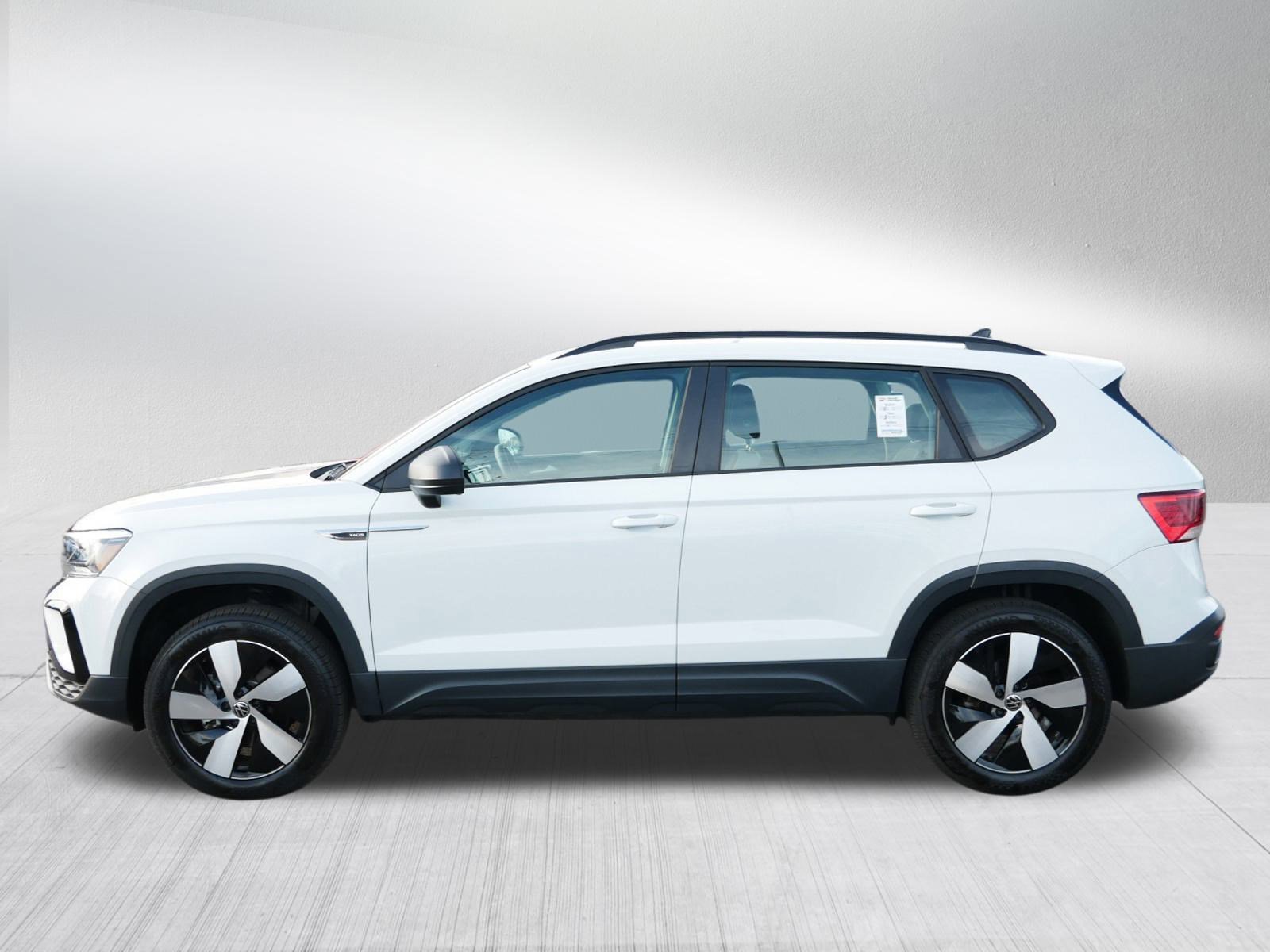 2024 Volkswagen Taos S photo 4