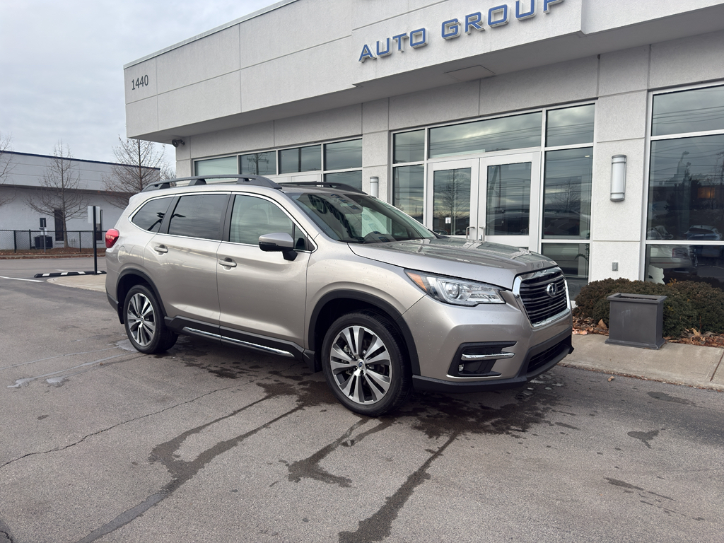 2019 Subaru Ascent Limited's photo