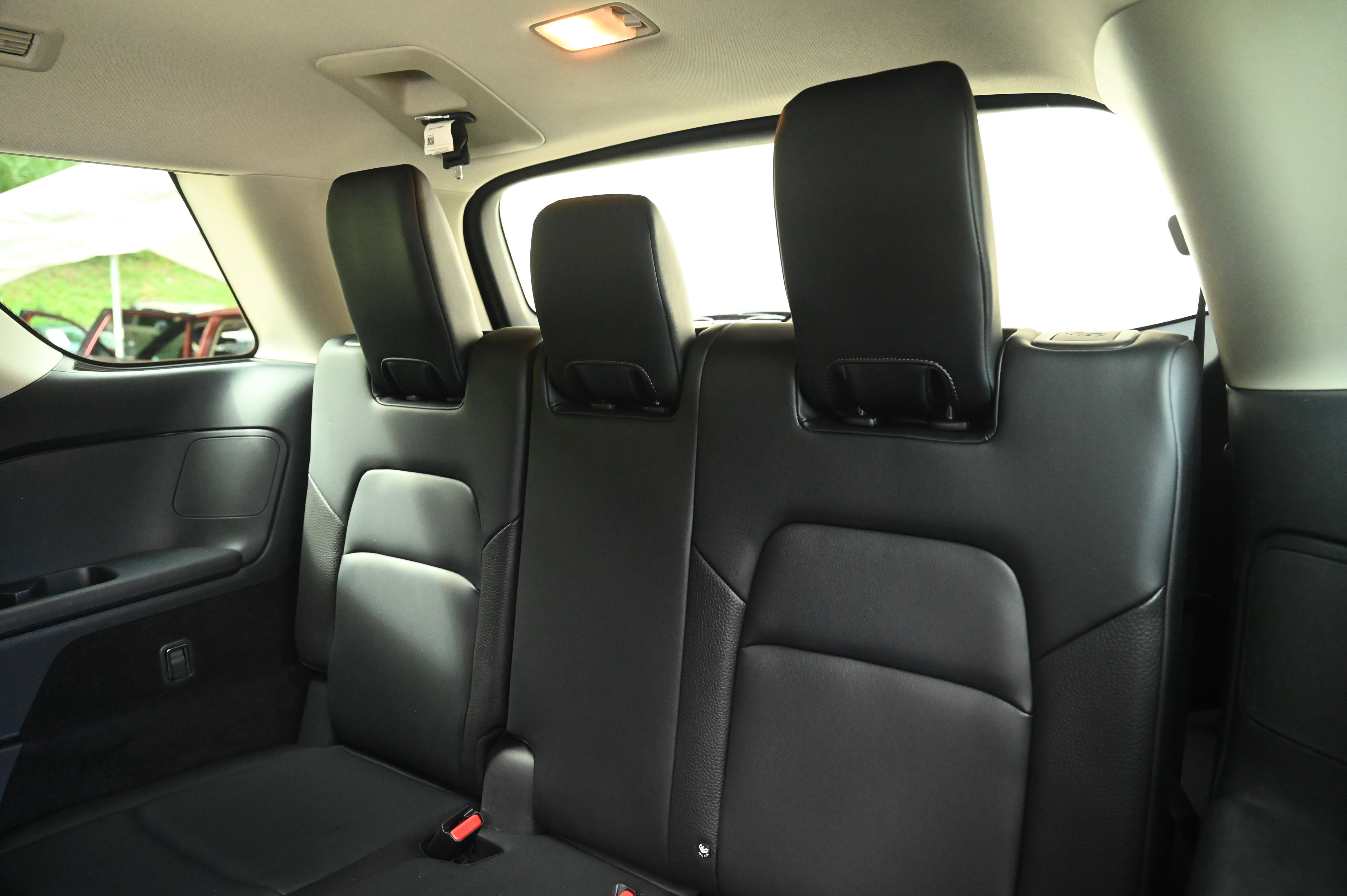 2022 Nissan Pathfinder SL photo 21