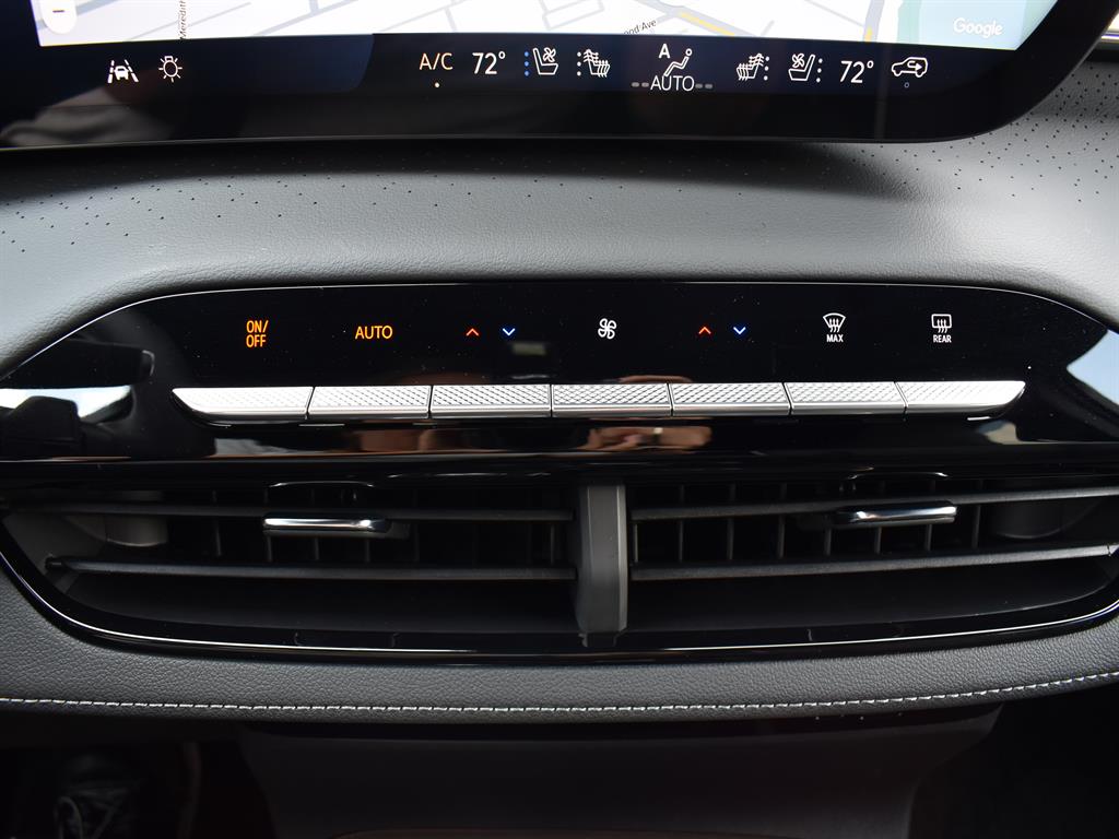 2026 Buick Enclave Avenir photo 16