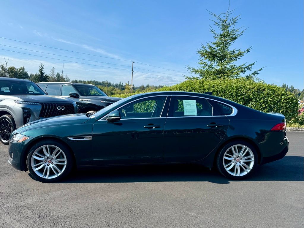 2017 Jaguar XF 35t Prestige photo 6