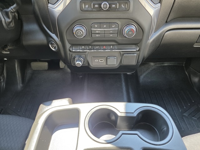 2022 Chevrolet Silverado 1500 Custom photo 20