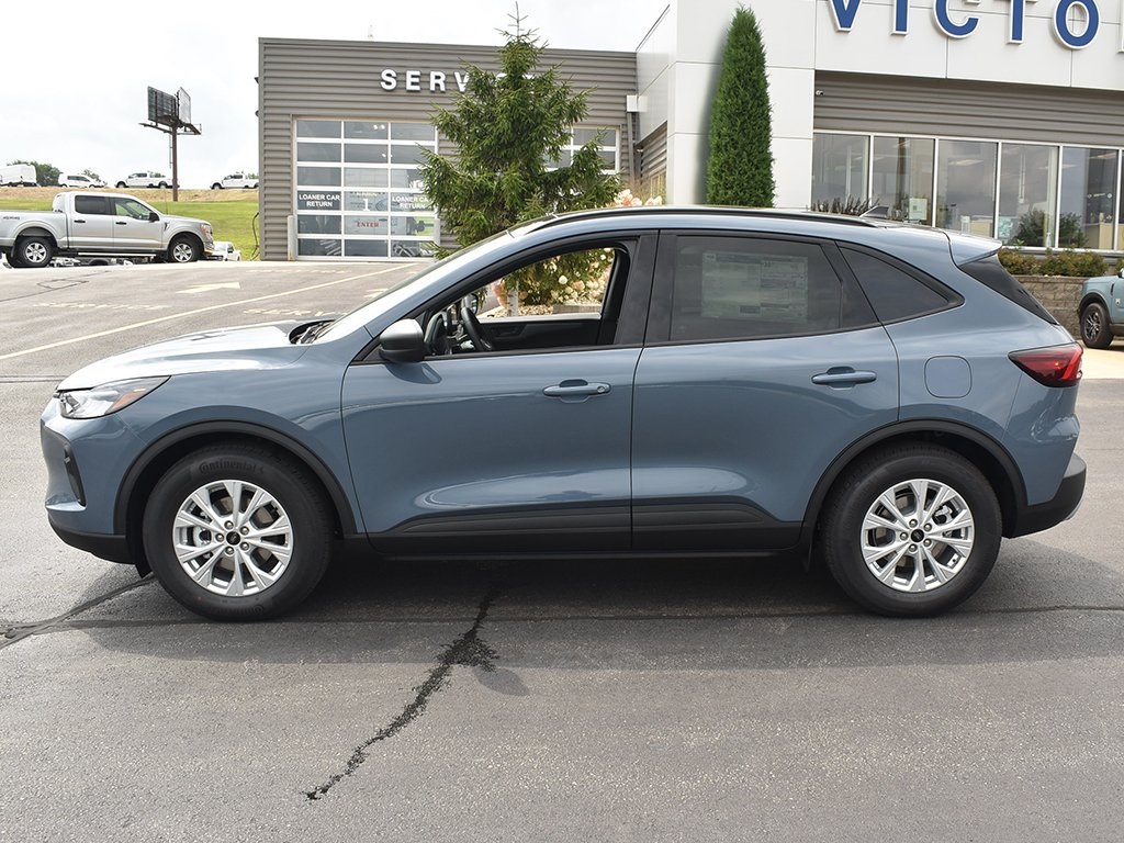2025 Ford Escape Active photo 2