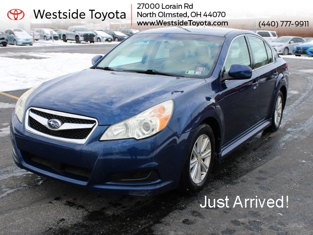 2010 Subaru Legacy I Premium's photo