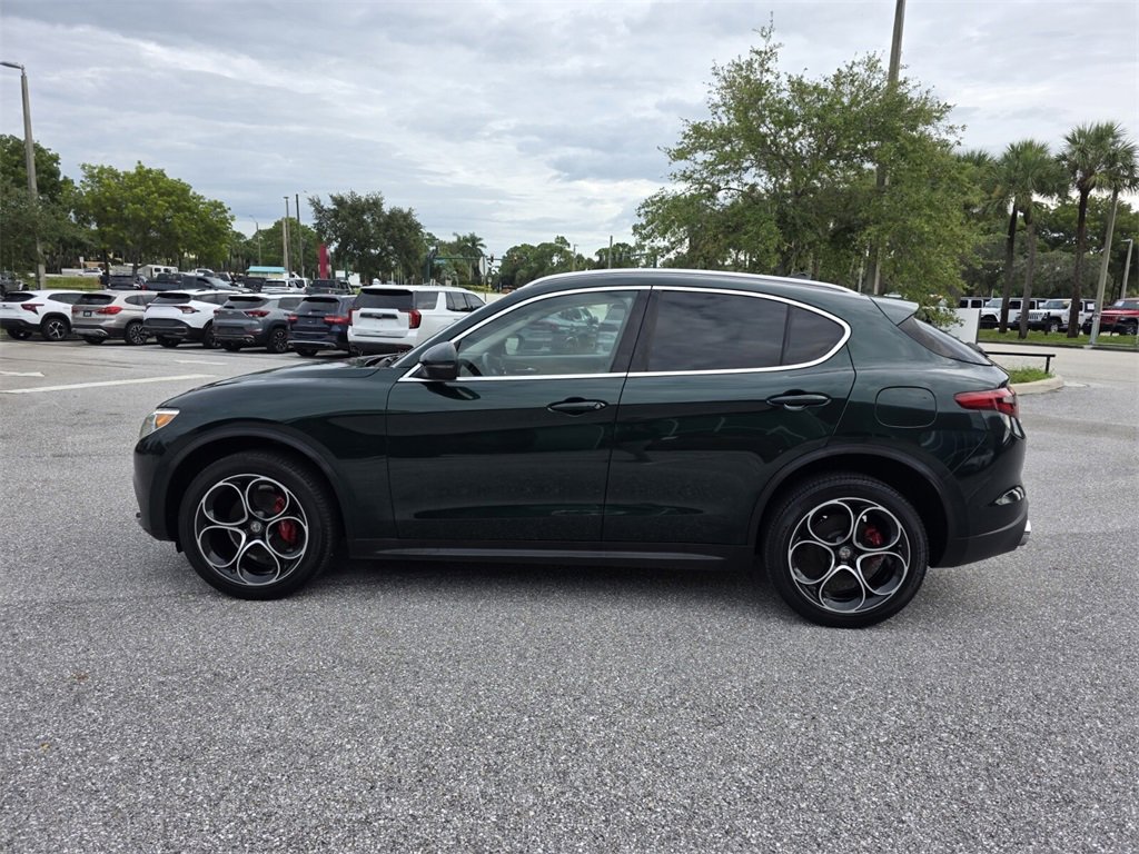 2019 Alfa Romeo Stelvio Ti photo 6