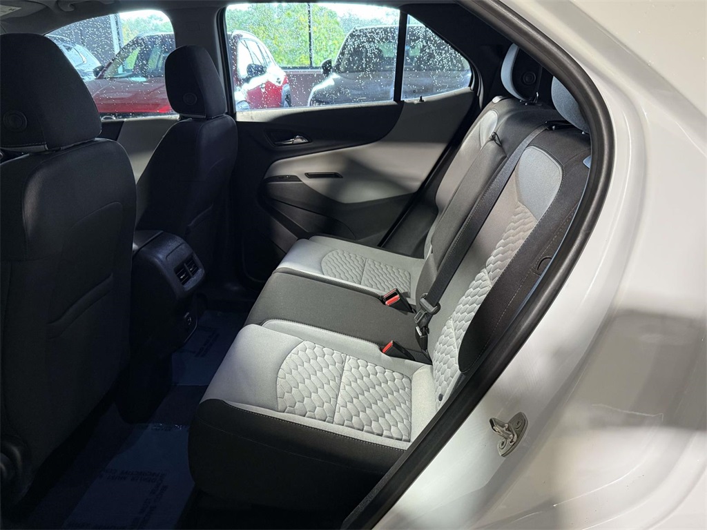 2020 Chevrolet Equinox LS photo 11