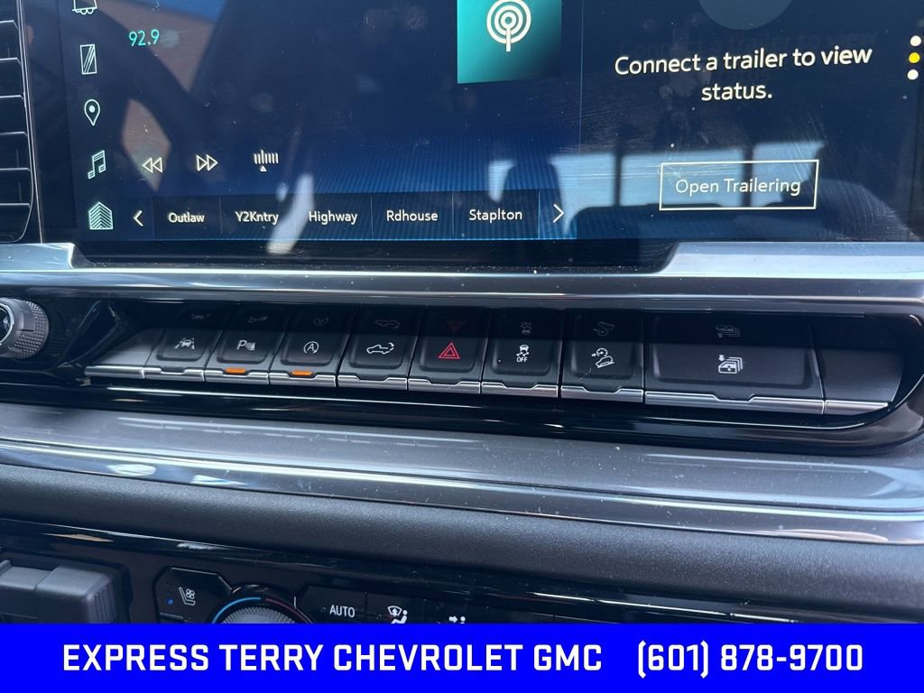 2024 Chevrolet Silverado 1500 High Country photo 16