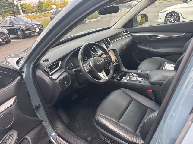 2023 Infiniti QX50 Luxe photo 9