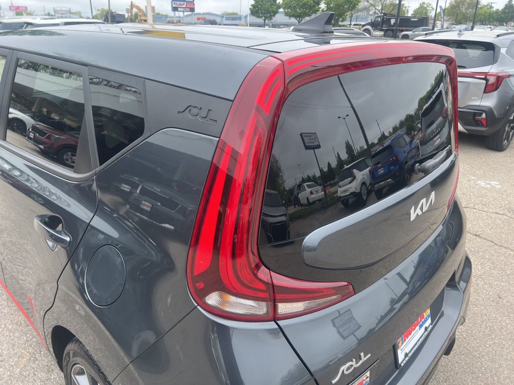 2022 Kia Soul GT-Line Turbo photo 32