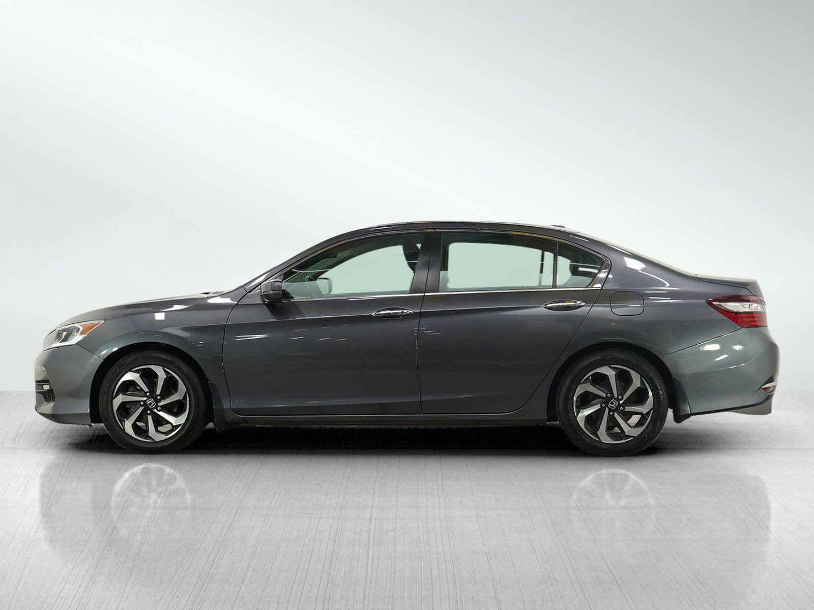 Used 2016 Honda Accord EX-L with VIN 1HGCR2F84GA004778 for sale in South Saint Paul, Minnesota