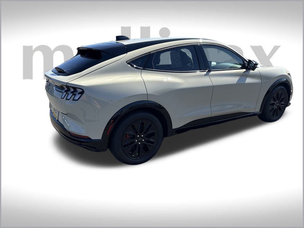 2025 Ford Mustang Mach-E Premium photo 3