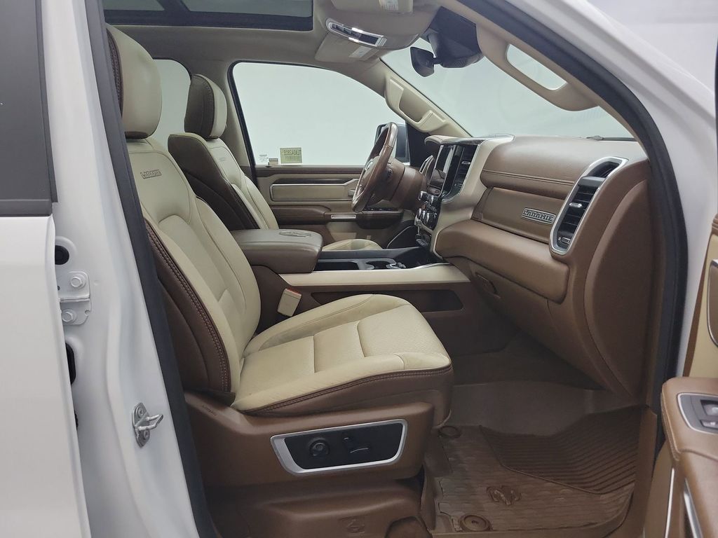 2020 Ram 1500 Laramie photo 24