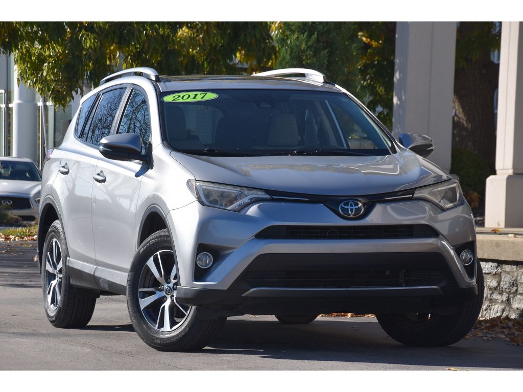 2017 Toyota RAV4 XLE