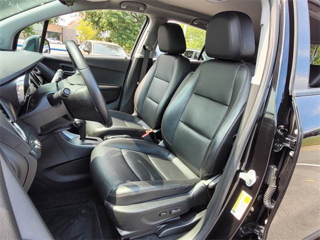 2022 Chevrolet Trax LT photo 4