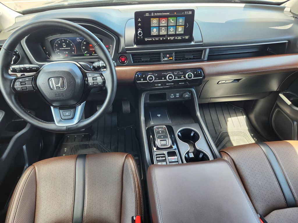 2025 Honda Pilot Elite photo 17