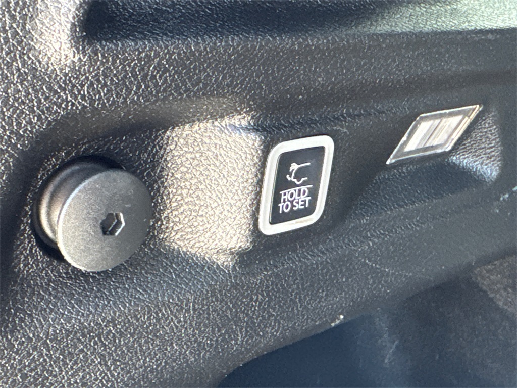 2021 Jeep Grand Cherokee Altitude photo 10