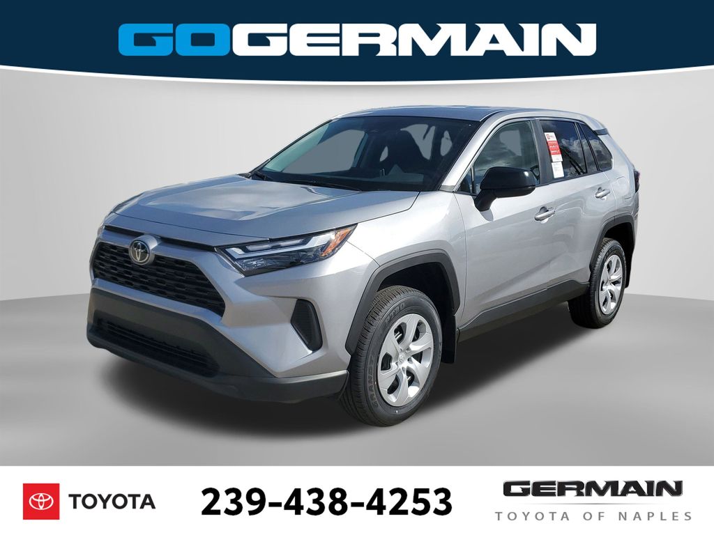 2025 Toyota RAV4 LE's photo