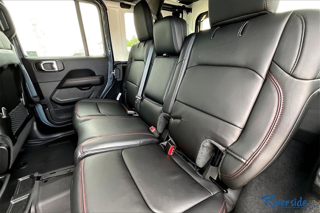 2025 Jeep Wrangler Rubicon X photo 10