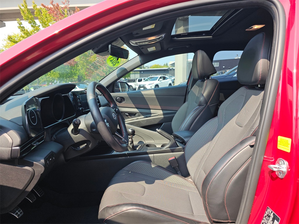 2021 Hyundai Elantra N Line photo 21