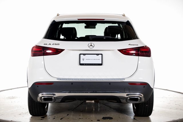 2024 Mercedes Benz GLA 250 photo 4