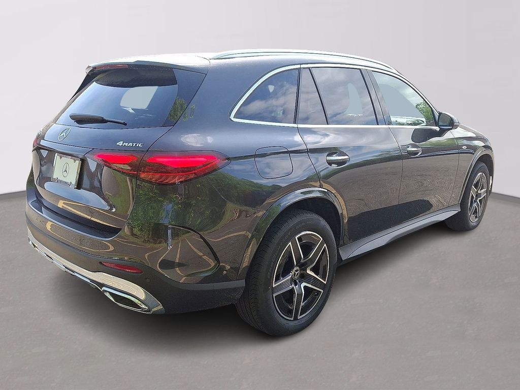 2025 Mercedes Benz GLC 350e 4MATIC photo 3