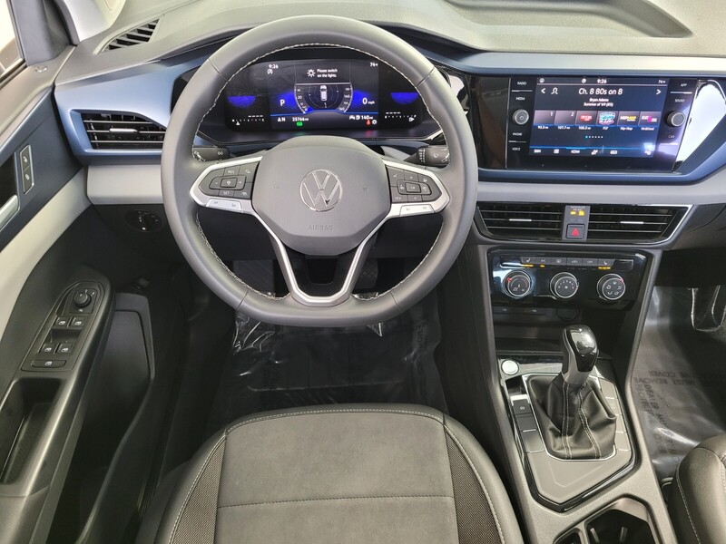 2023 Volkswagen Taos SE photo 11