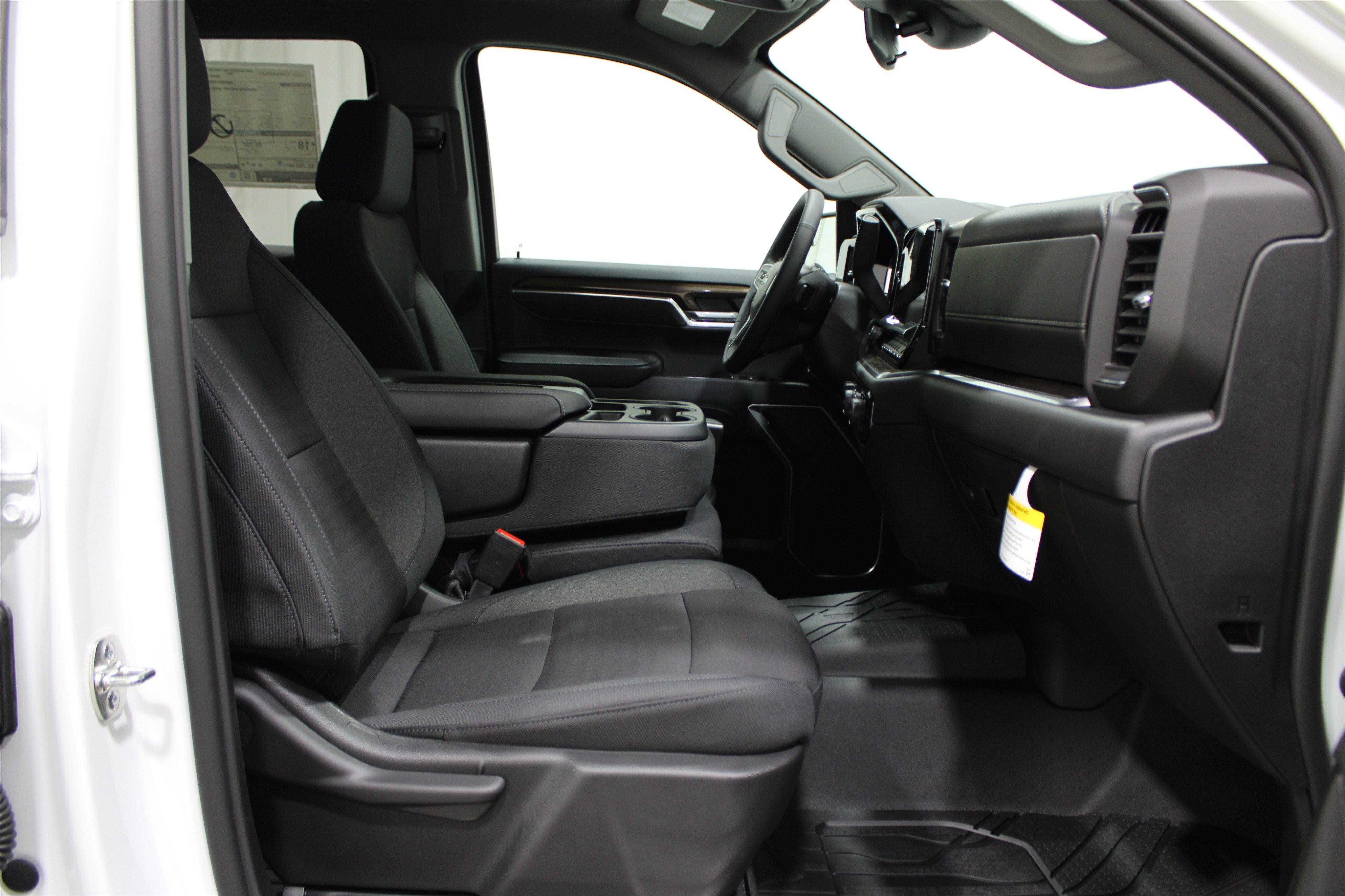 2026 Chevrolet Silverado 1500 RST photo 26