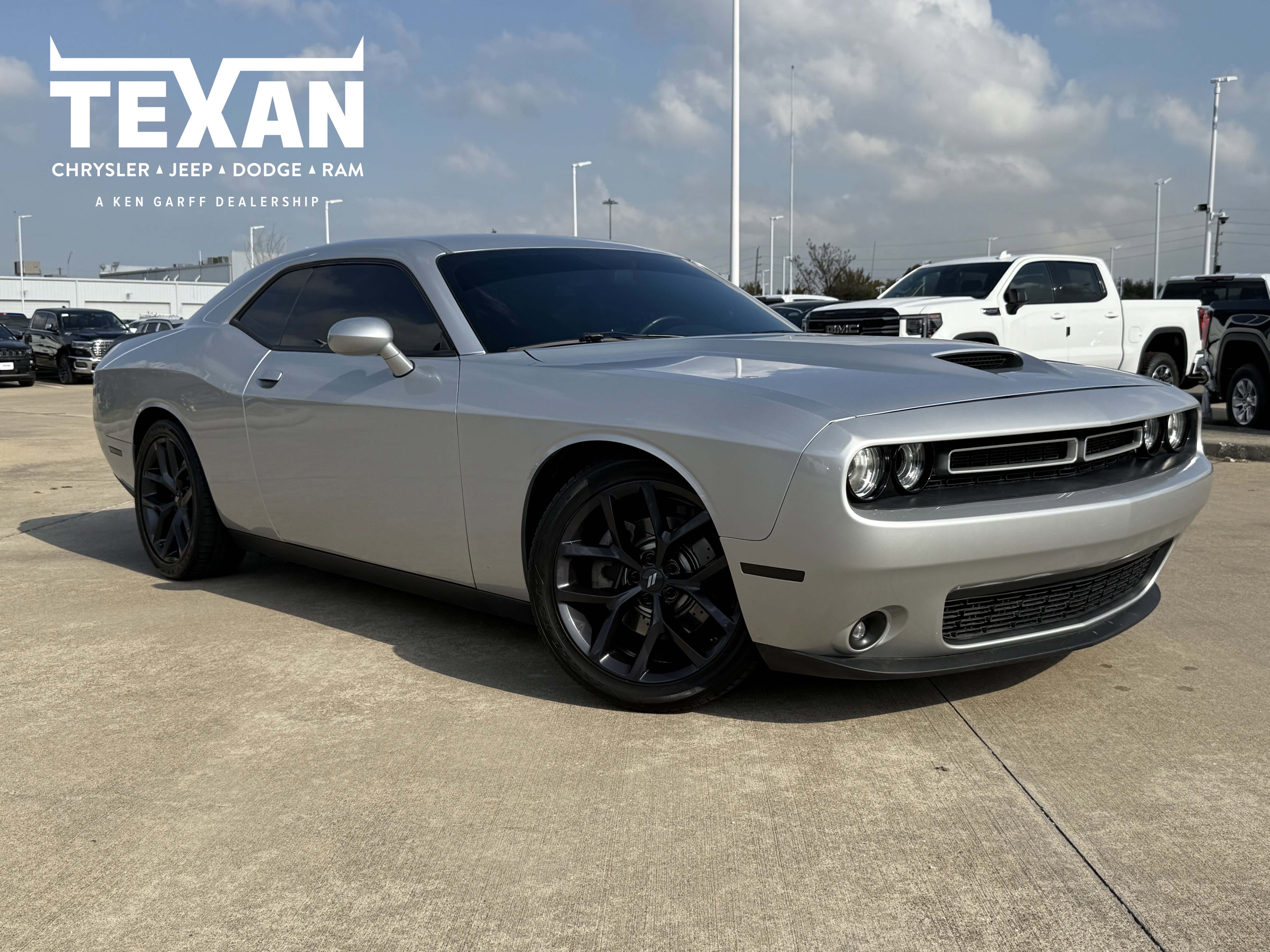 2022 Dodge Challenger GT's photo