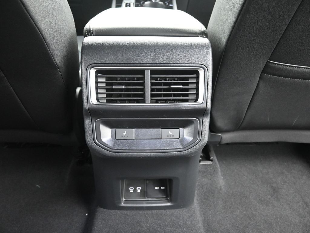 2025 Volkswagen Atlas Cross Sport SEL Premium R-Line photo 40
