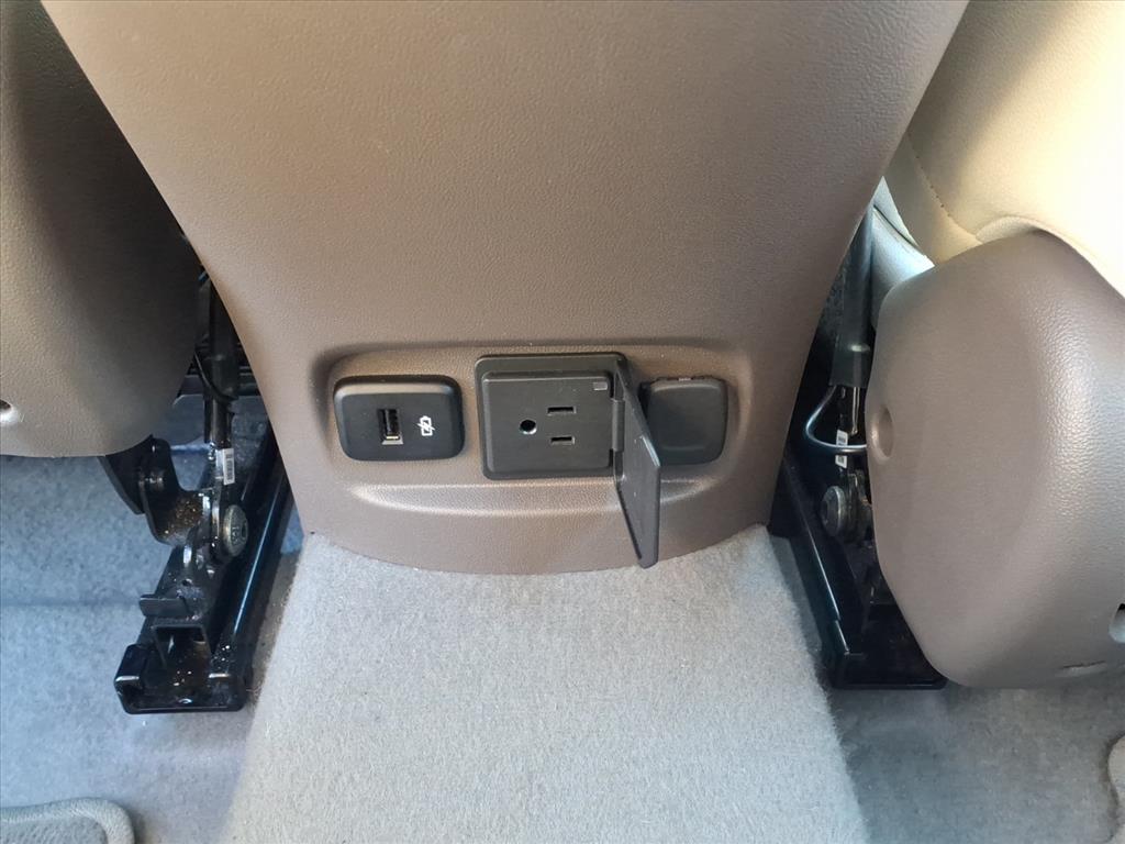 2024 Chevrolet Malibu Premier 2LT photo 3
