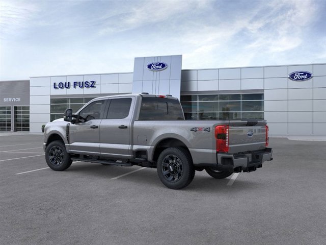 2026 Ford F-350 photo 3