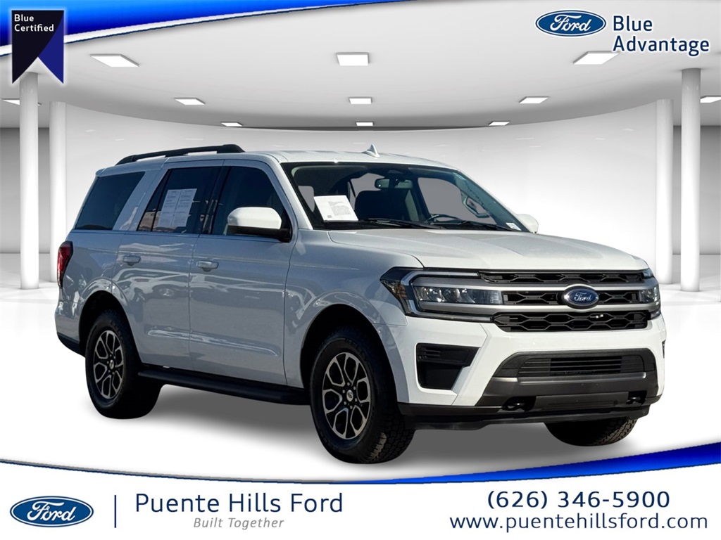 2022 Ford Expedition XLT's photo