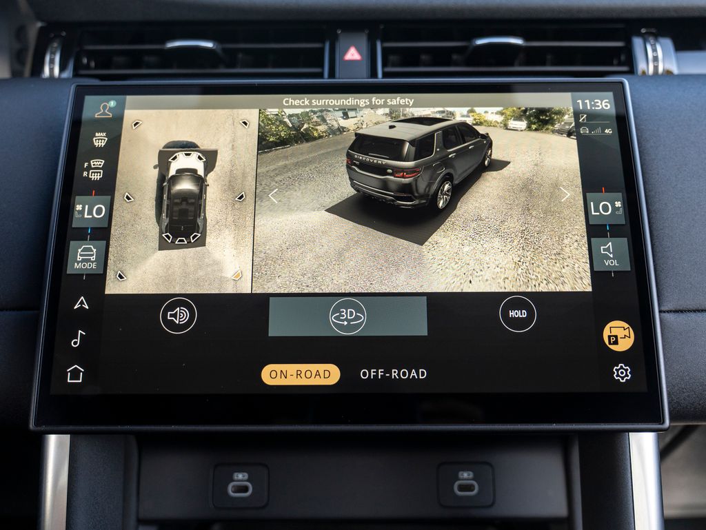 2024 Land Rover Discovery Sport S photo 27