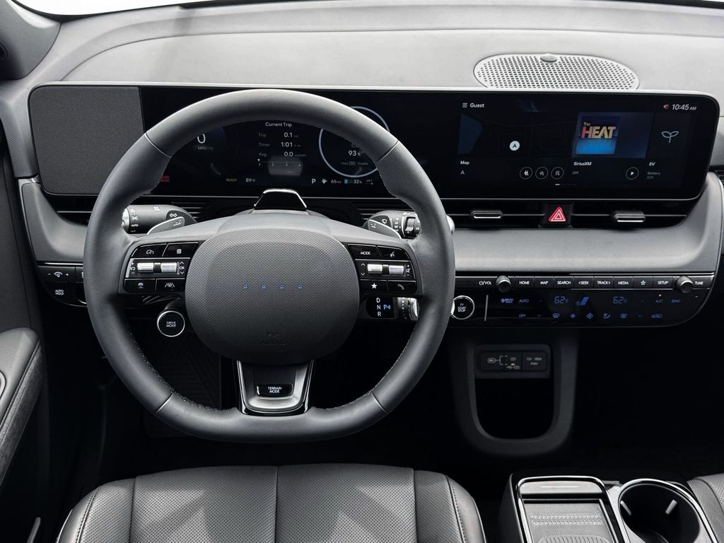 2025 Hyundai Ioniq 5 photo 3