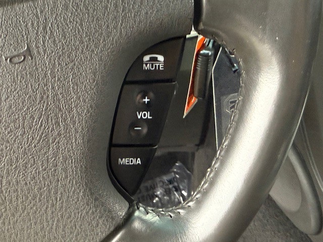 2002 Ford Thunderbird Base photo 22