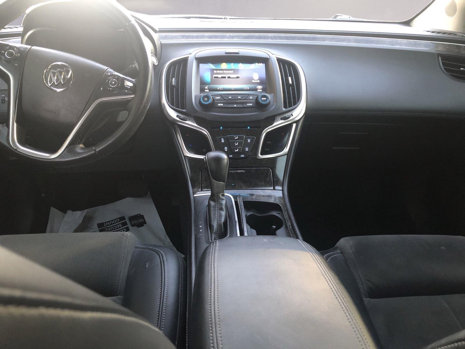 2015 Buick LaCrosse Base photo 11
