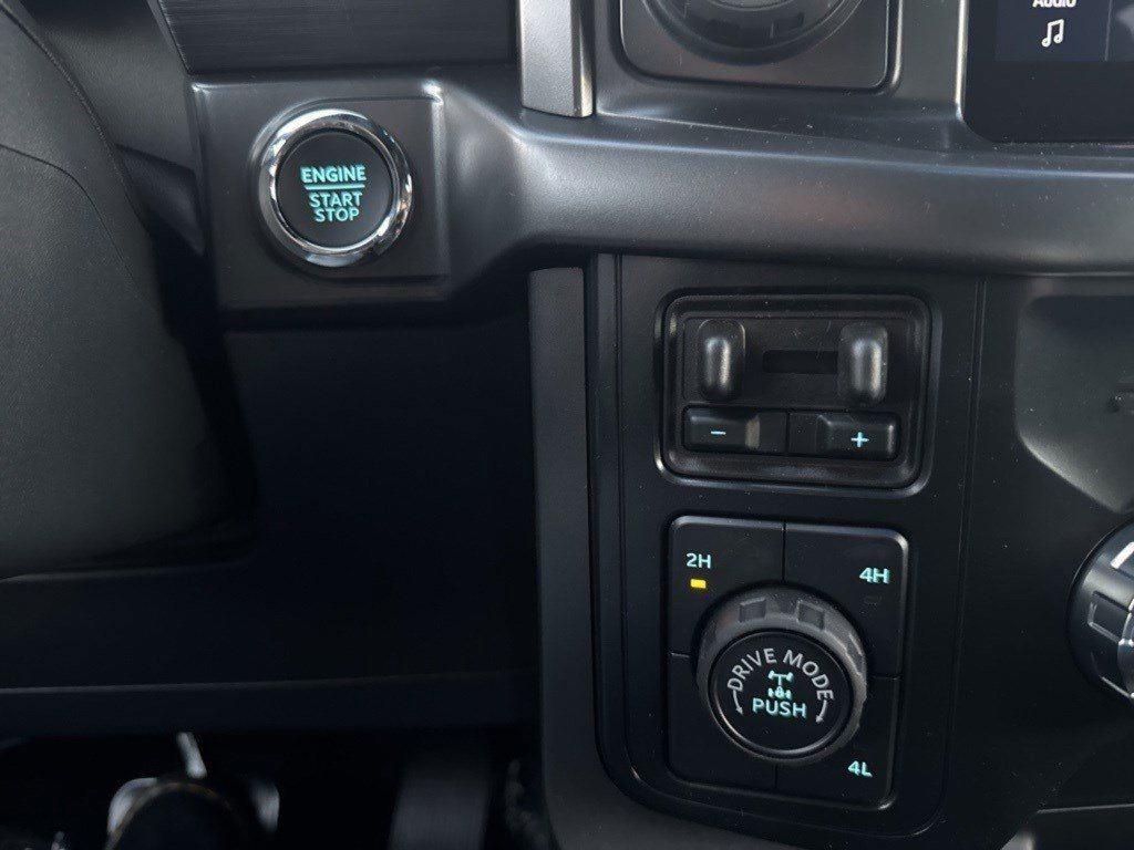 2025 Ford F-150 XLT photo 36