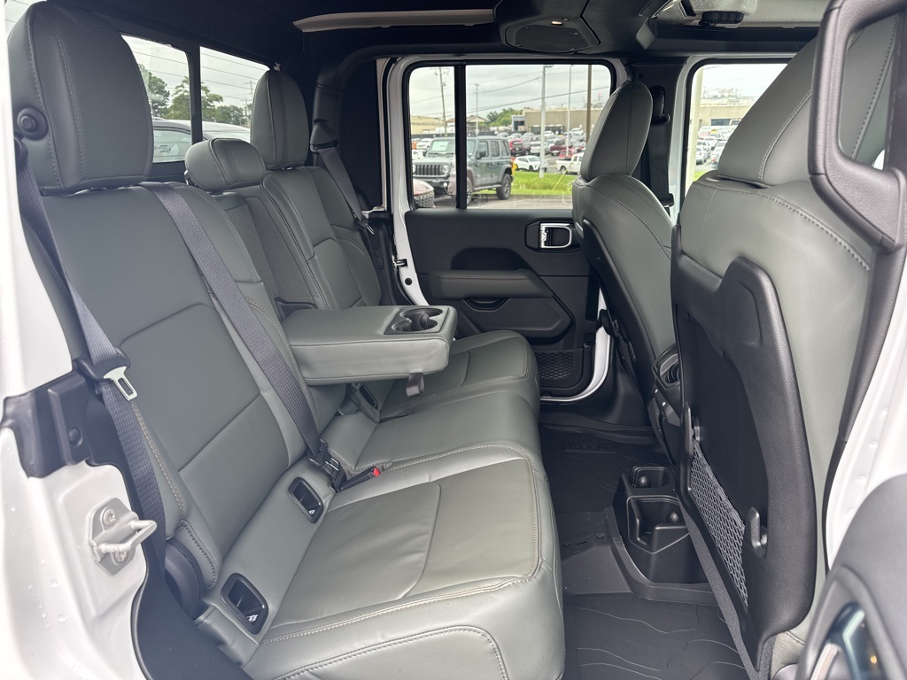 2025 Jeep Gladiator Mojave photo 20