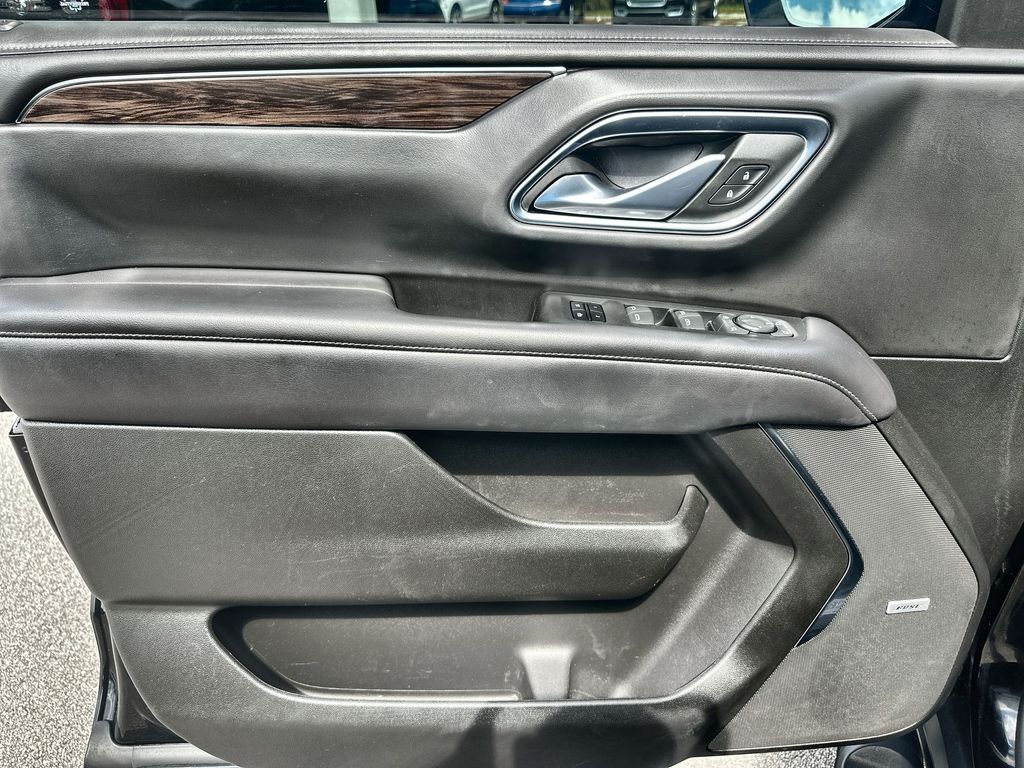 2022 Chevrolet Suburban Z71 photo 22