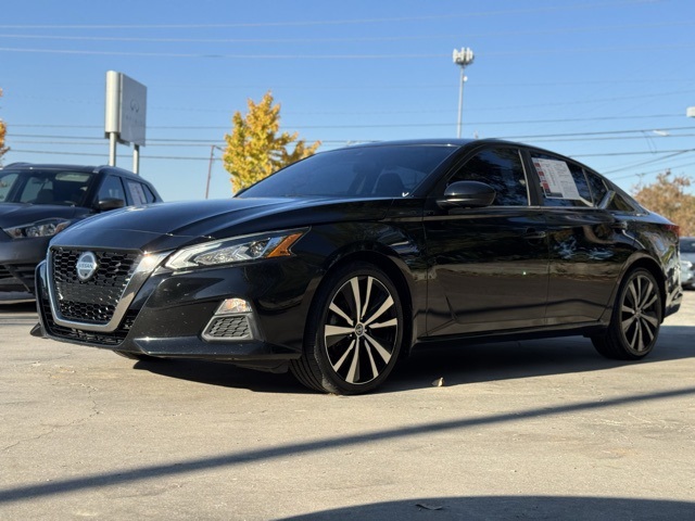 2021 Nissan Altima 2.5 SR photo 3
