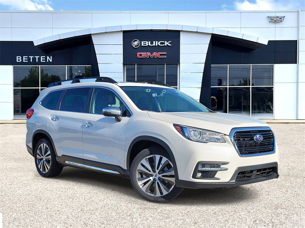 2019 Subaru Ascent Touring's photo