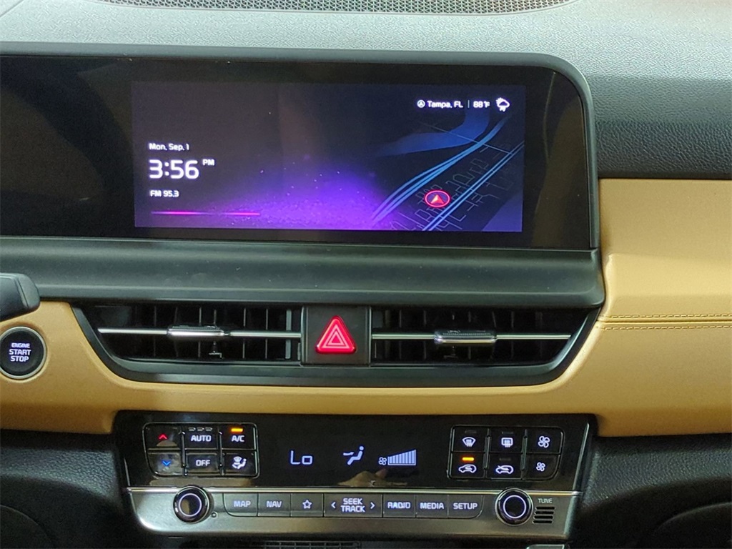 2024 Kia Seltos EX photo 11