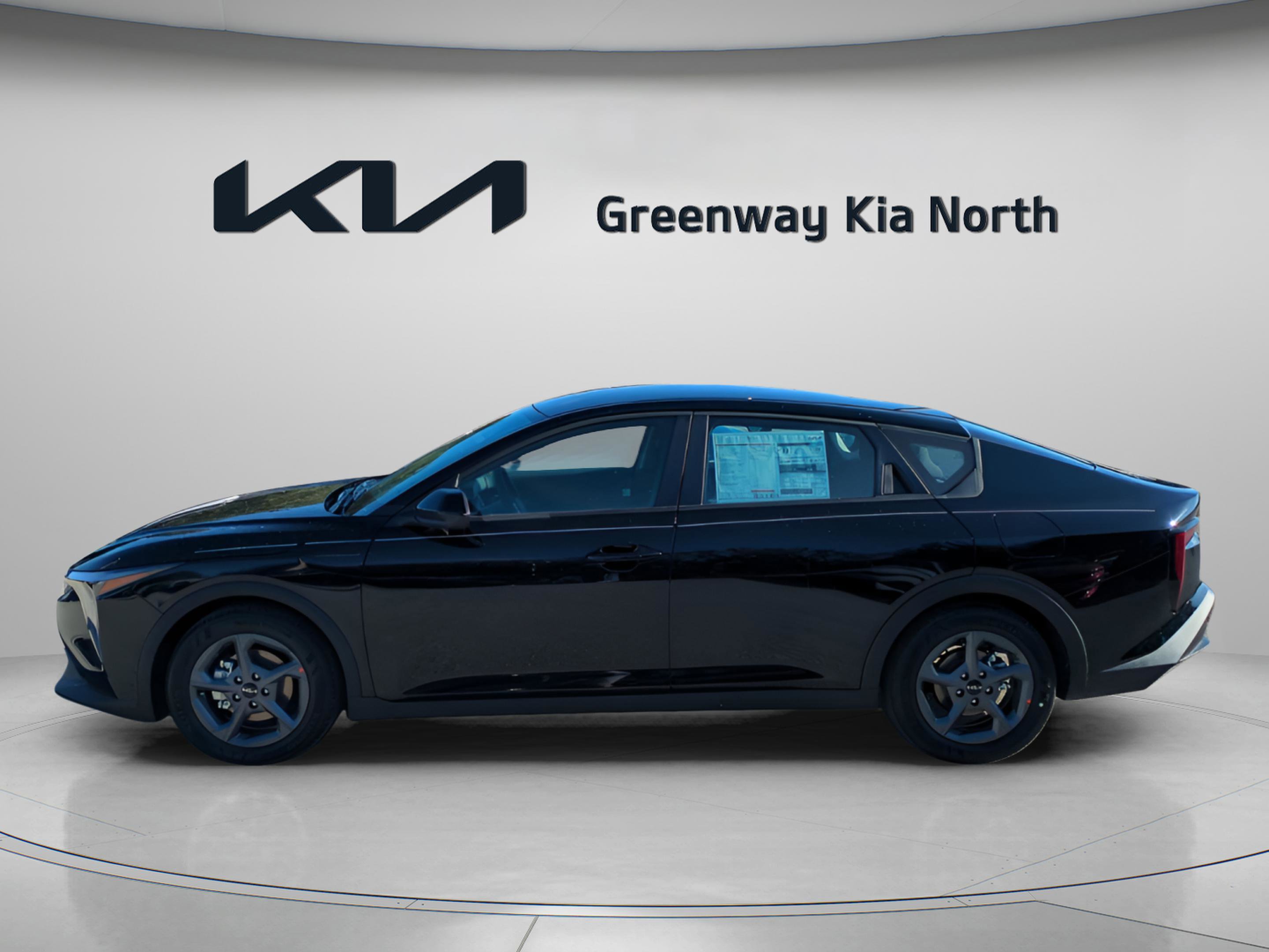 2025 Kia K4 LXS photo 3