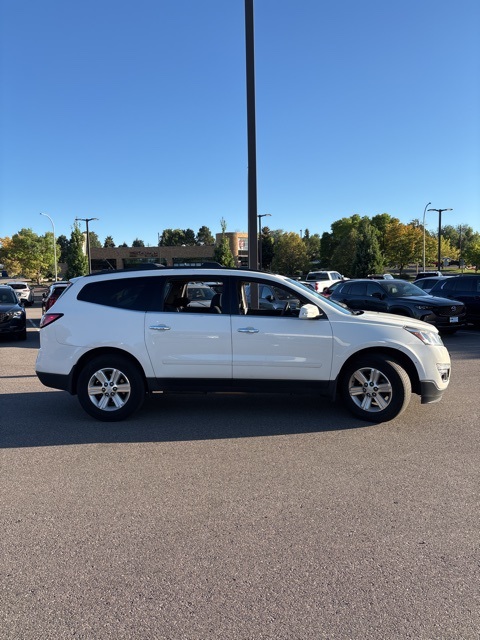 2014 Chevrolet Traverse 1LT photo 3
