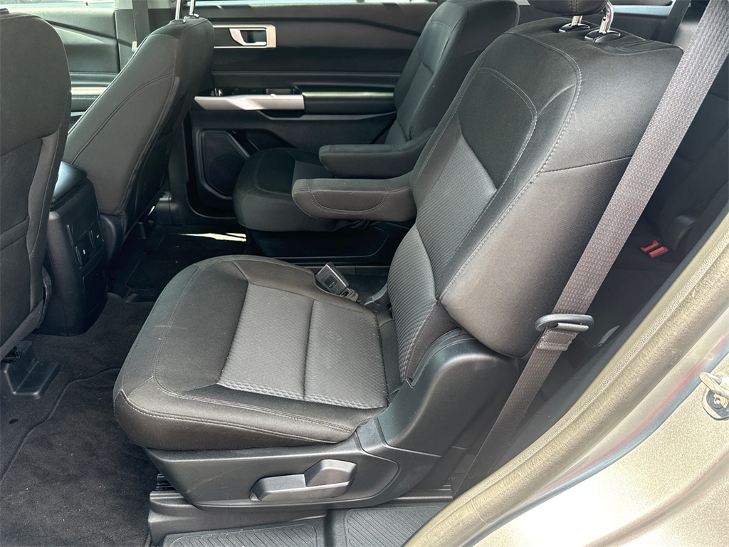 2023 Ford Explorer XLT photo 20