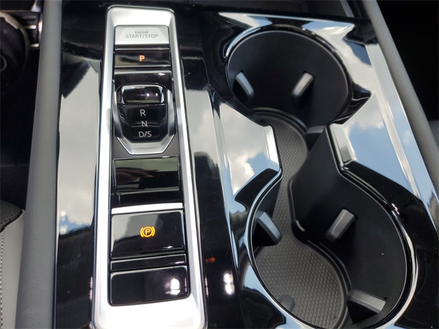 2025 Volkswagen Atlas Peak Edition SE photo 31