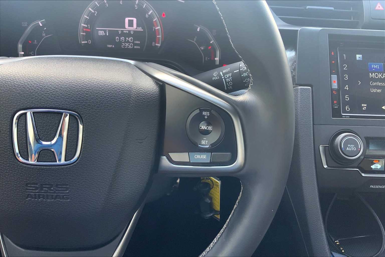 2018 Honda Civic Hatchback Sport photo 23