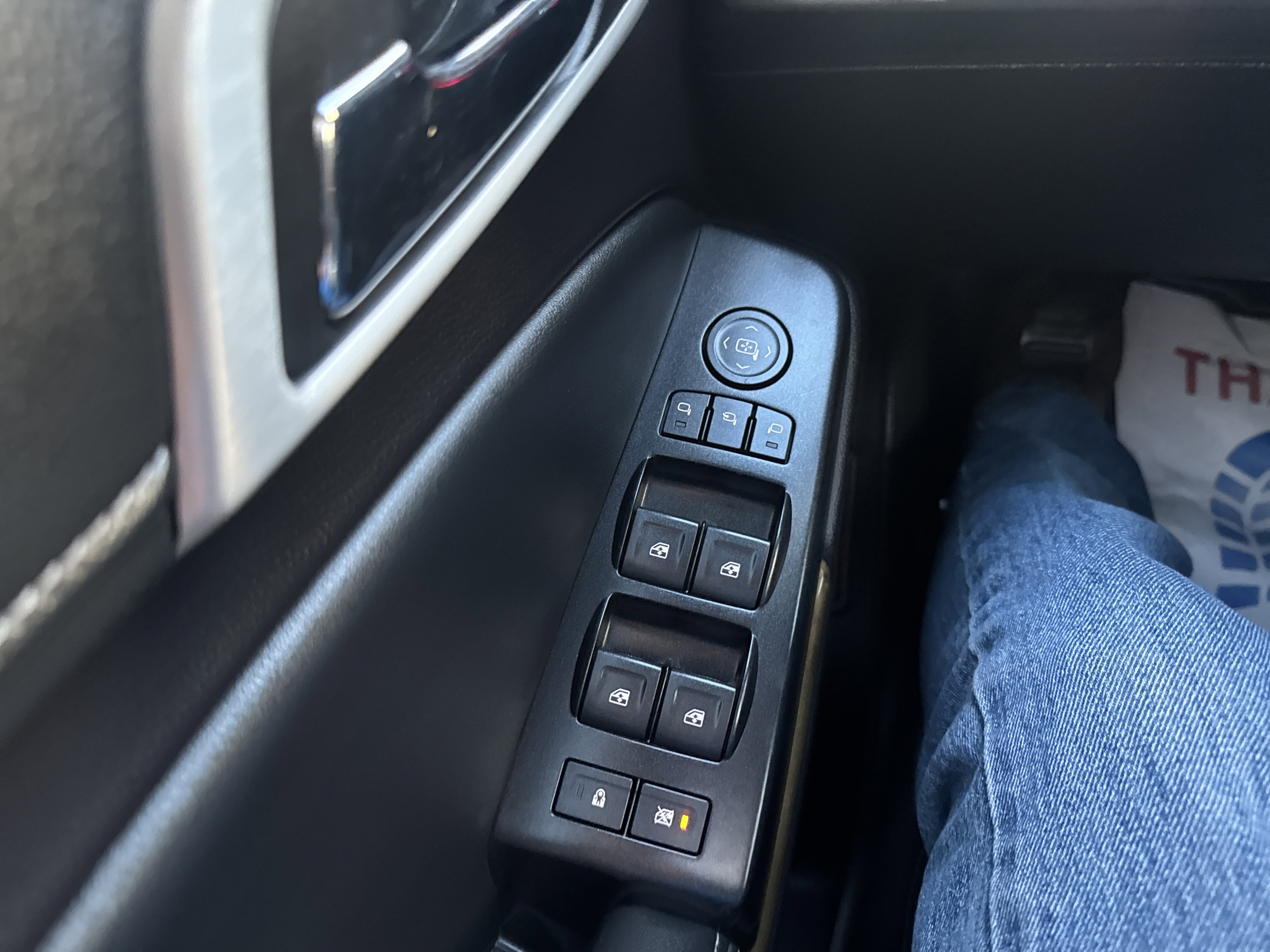 2016 Gmc Yukon Denali photo 6